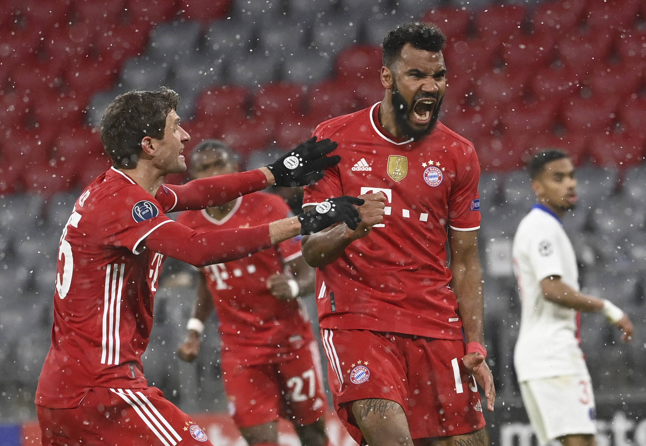 意媒：尤文加入弗罗霍尔特争夺战，与波尔图的良好关系是优势（意媒：尤文竞逐弗罗霍尔特，得益于与波尔图的良好关系）