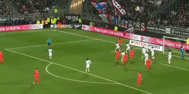 22岁巴西大中锋13场11球异军突起，安帅获完美拼图（22岁巴西高中锋13战11球强势崛起，安帅迎来阵容完美拼图）