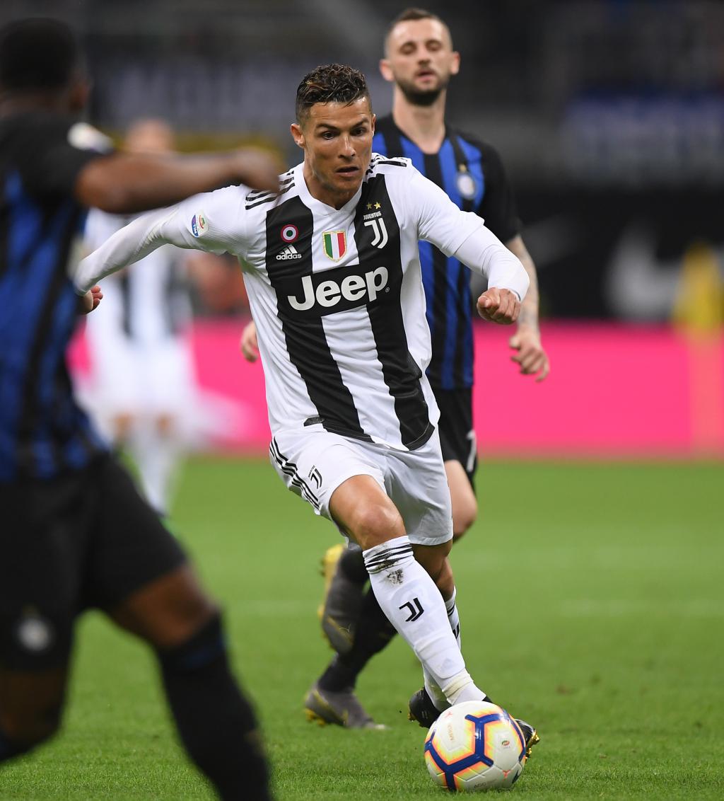 巴萨追平82年前神迹！25年37场西甲皆进球斩获102球（巴萨追平尘封82年纪录！近37场西甲场场破门狂砍102球）