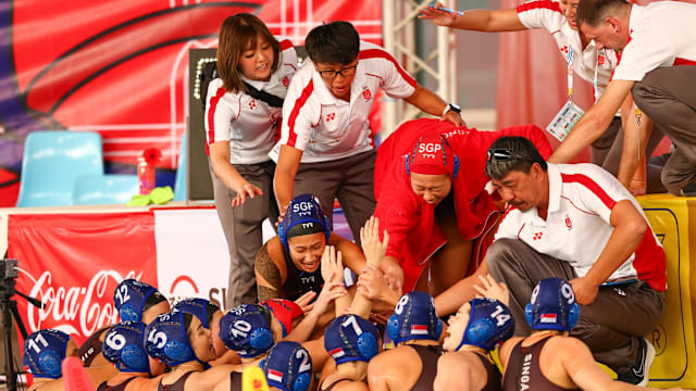 京媒：之前受伤的李磊今天参与国安赛前训练，冯博轩因伤缺席（国安赛前训练：李磊伤情好转参与合练，冯博轩因伤缺席）