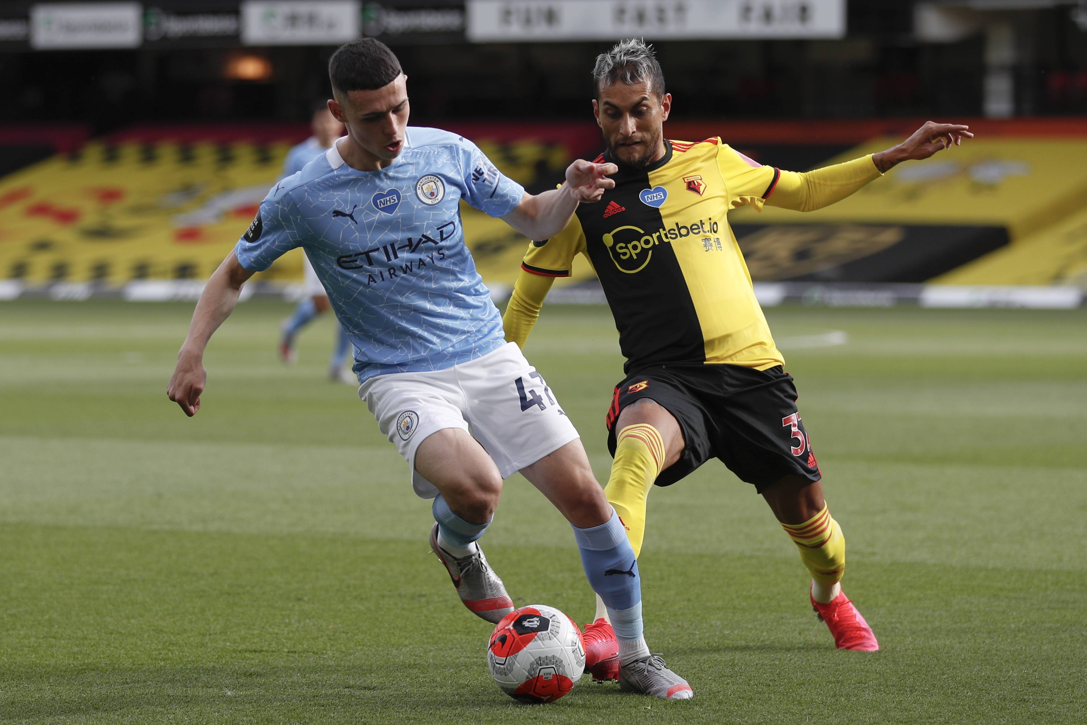 半场战报：马竞2-0皇家奥维耶多，瑟洛特梅开二度（半场快讯：马竞2-0领先皇家奥维耶多，瑟洛特双响）