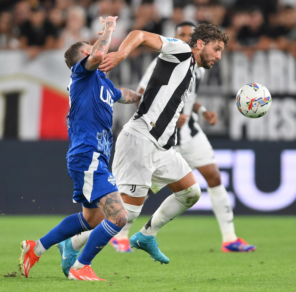 篮球湖人今日调整轮换，新阵容效果显著（湖人今日调整轮换，新阵容立见成效）