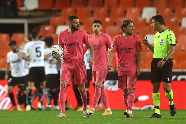 外媒：耐克不推出C罗2026世界杯签名战靴，传奇合作时代或将落幕（外媒：耐克放弃推出C罗2026世界杯签名战靴，传奇合作或告一段落）