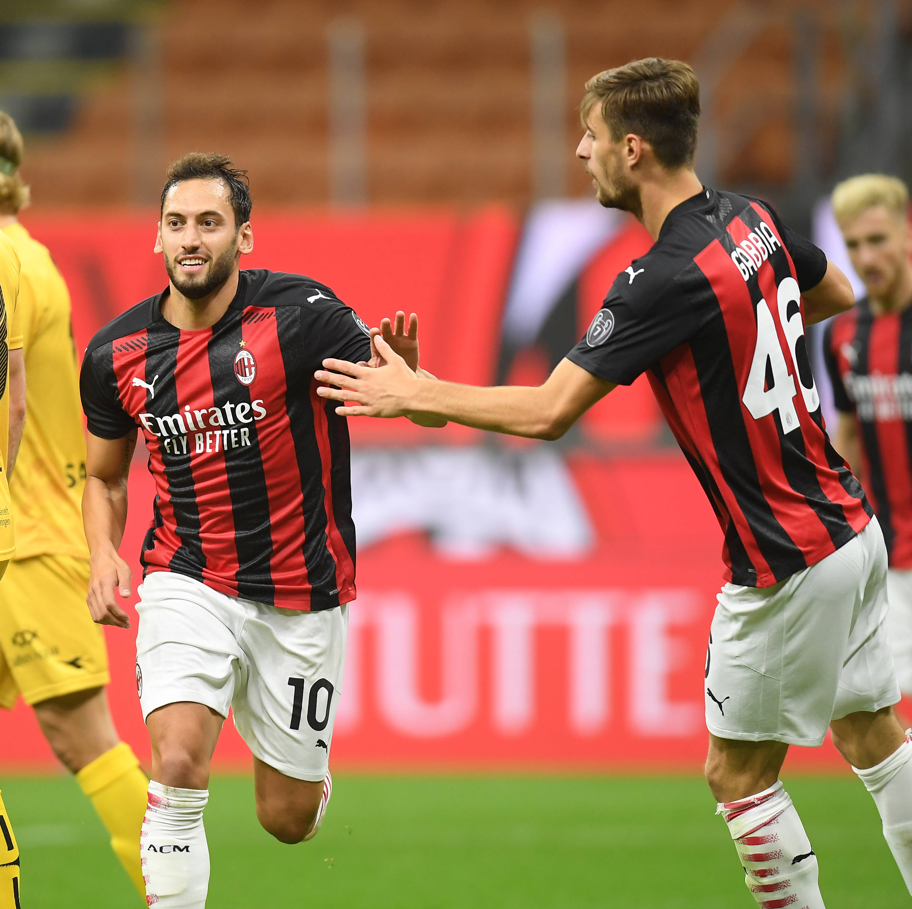 对手：这人怎么抓都抓不住（对手无奈：这人怎么也逮不住）